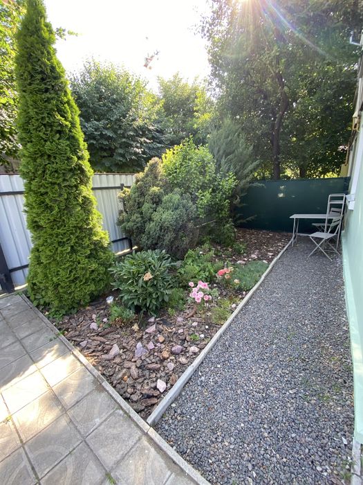 Власник! 2к з двором, паркомісцем, Pet-friendly, світло обговорюється!