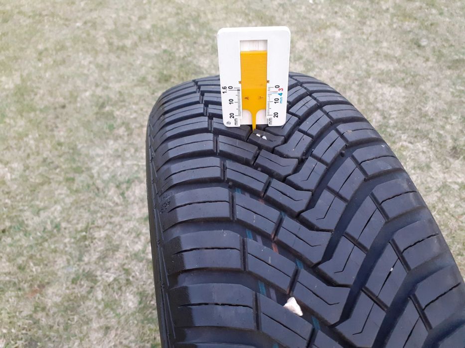 Opona całoroczna 1x CONTINENTAL 185/65R15  92H XL, 7,5 mm,  2020r.