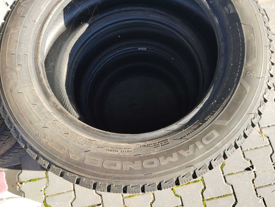 Diamondback DR777
215/60 R17C 109/107T jak nowe