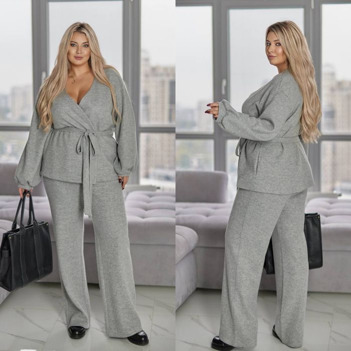 Костюм. Великі розміри