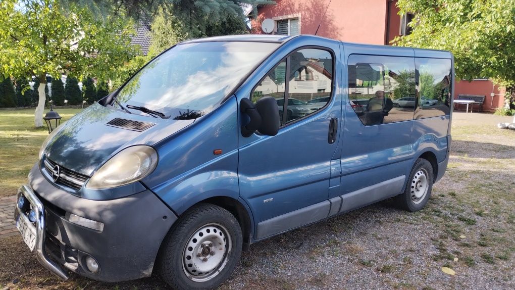 Opel VIVARO 1.9 9 osobowy 2005
