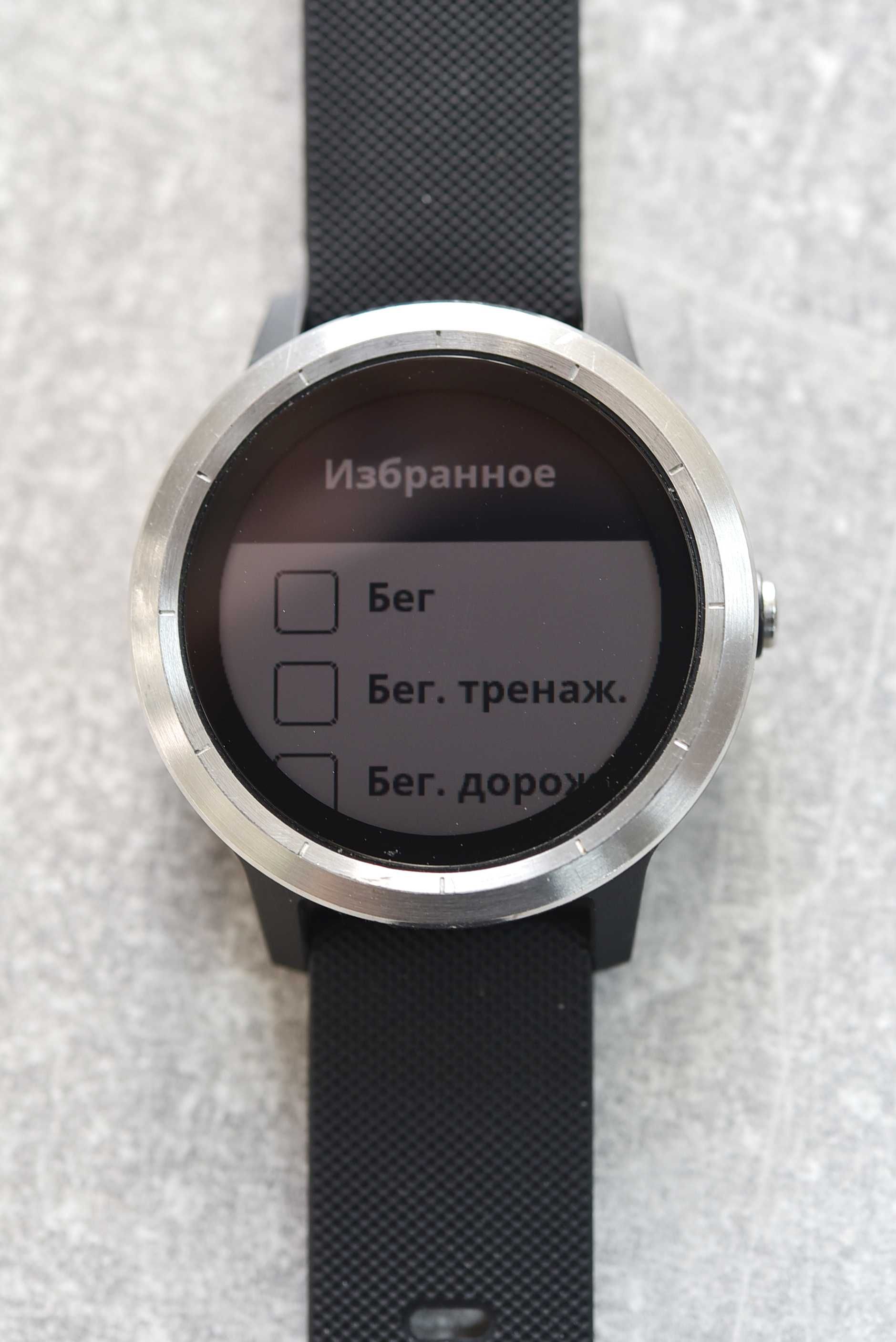 Garmin Vivoactive 3 gps смартгодинник