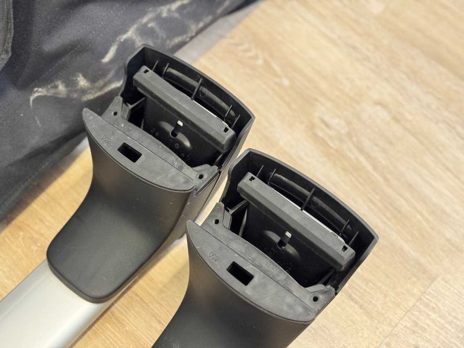 Oryginalne poprzeczki dachowe Porsche Cayenne 9Y0.860.019