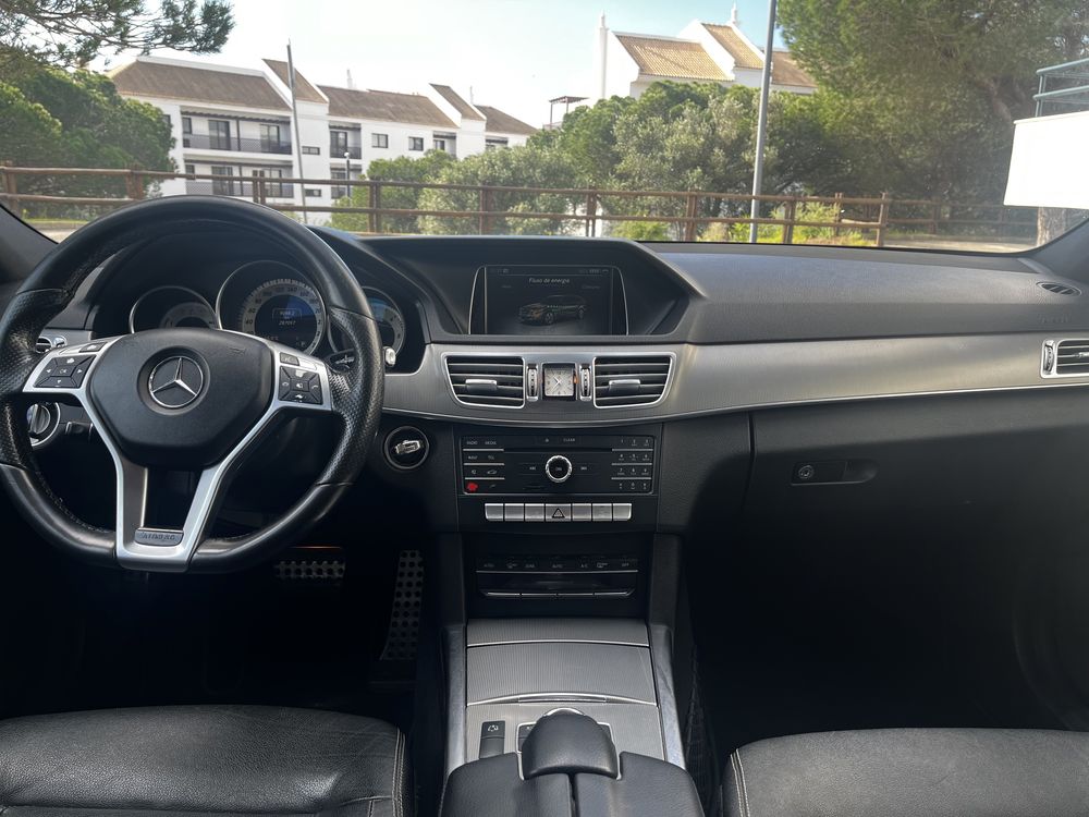 Carrinha em bom estado. Todas as revisoes feitas na Mercedes.