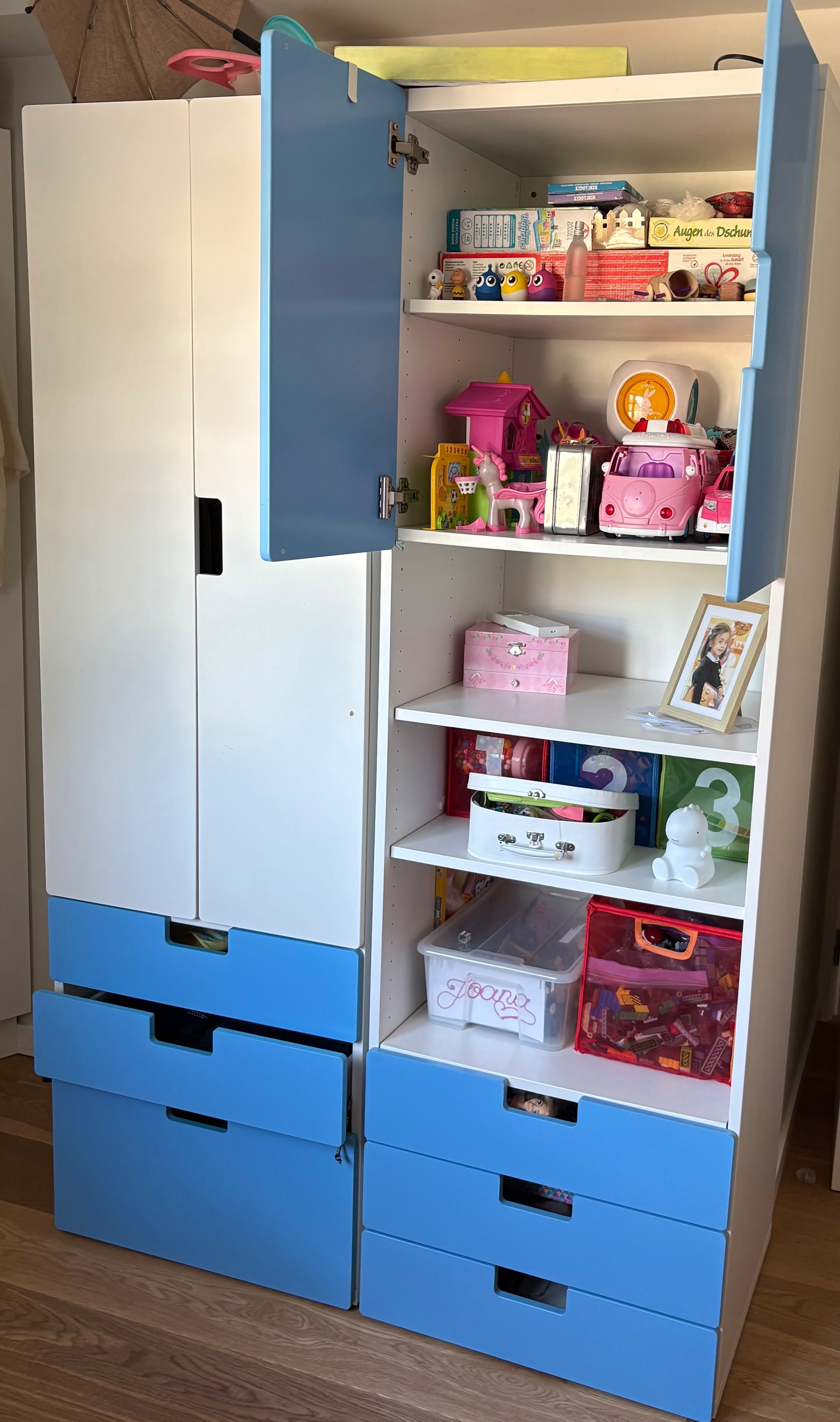 Armários criança ( Ikea, modelo Smastad)