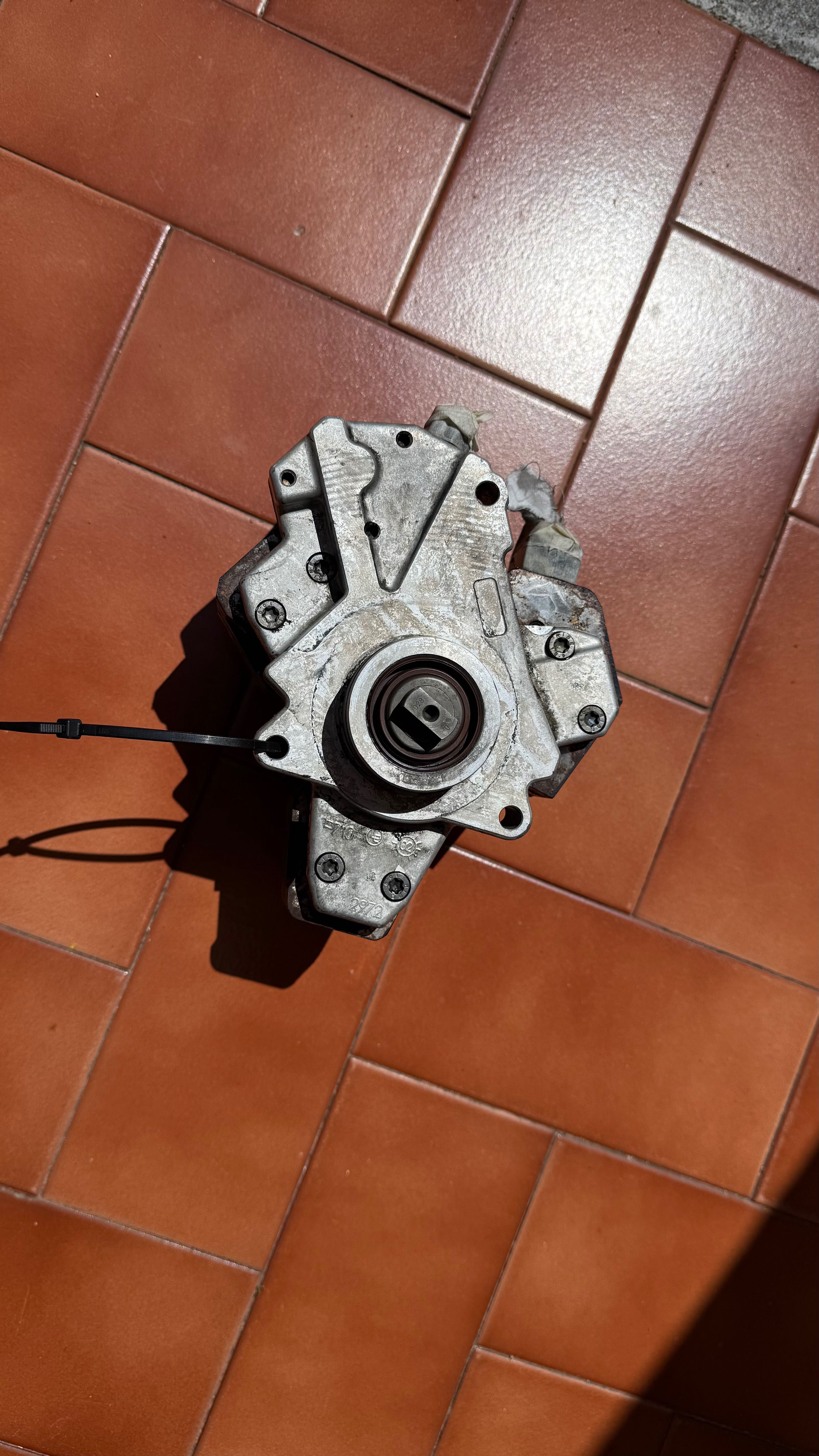 Bomba injectora CP3 L110 aumento potência Mercedes AMG