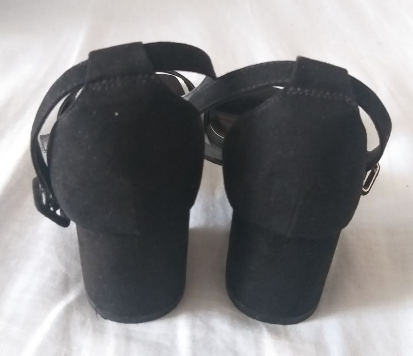 Женские босоножки 38 размер