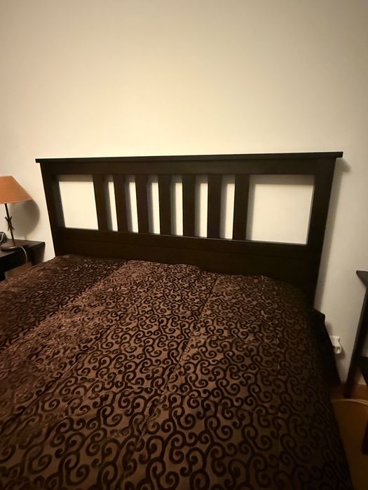 Estrutura de cama HEMNES 140x200 cm (preto-castanho)