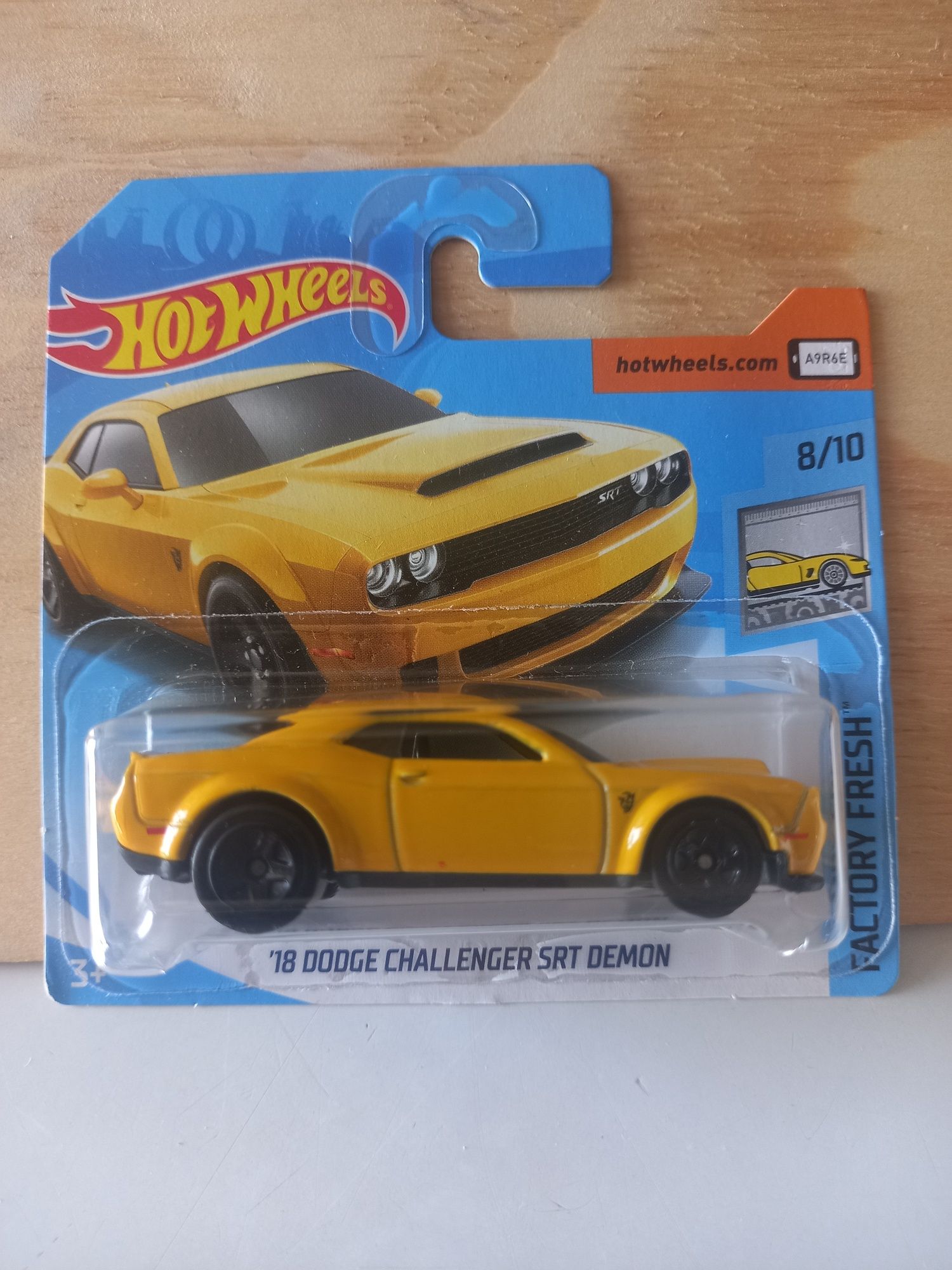 Hot wheels 18 Dodge challenger srt demon