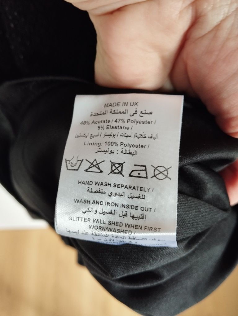 Sukienka mała czarna z błyszczącymi kryształkami r. 36 Jane Norman
