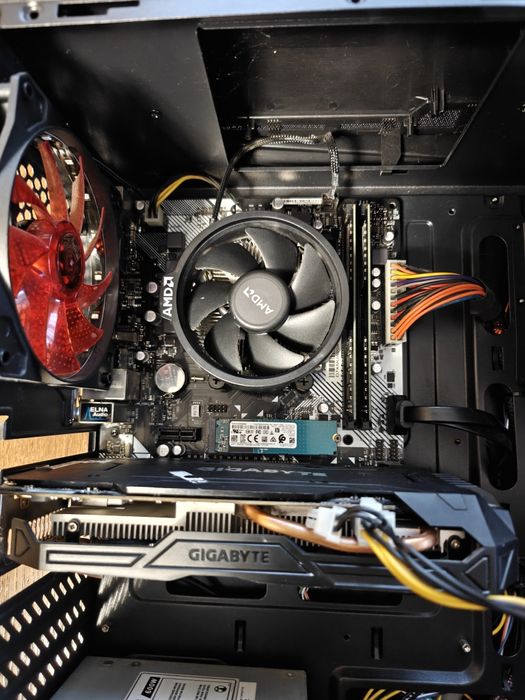 Ddr4 32gb | ryzen5 2600 | gtx 1060 6gb | ssd 256 + hdd 1tb