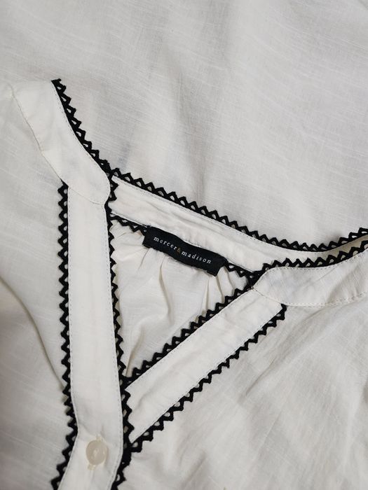 Белая рубашка вышиванка оверсайз Merser&Medison