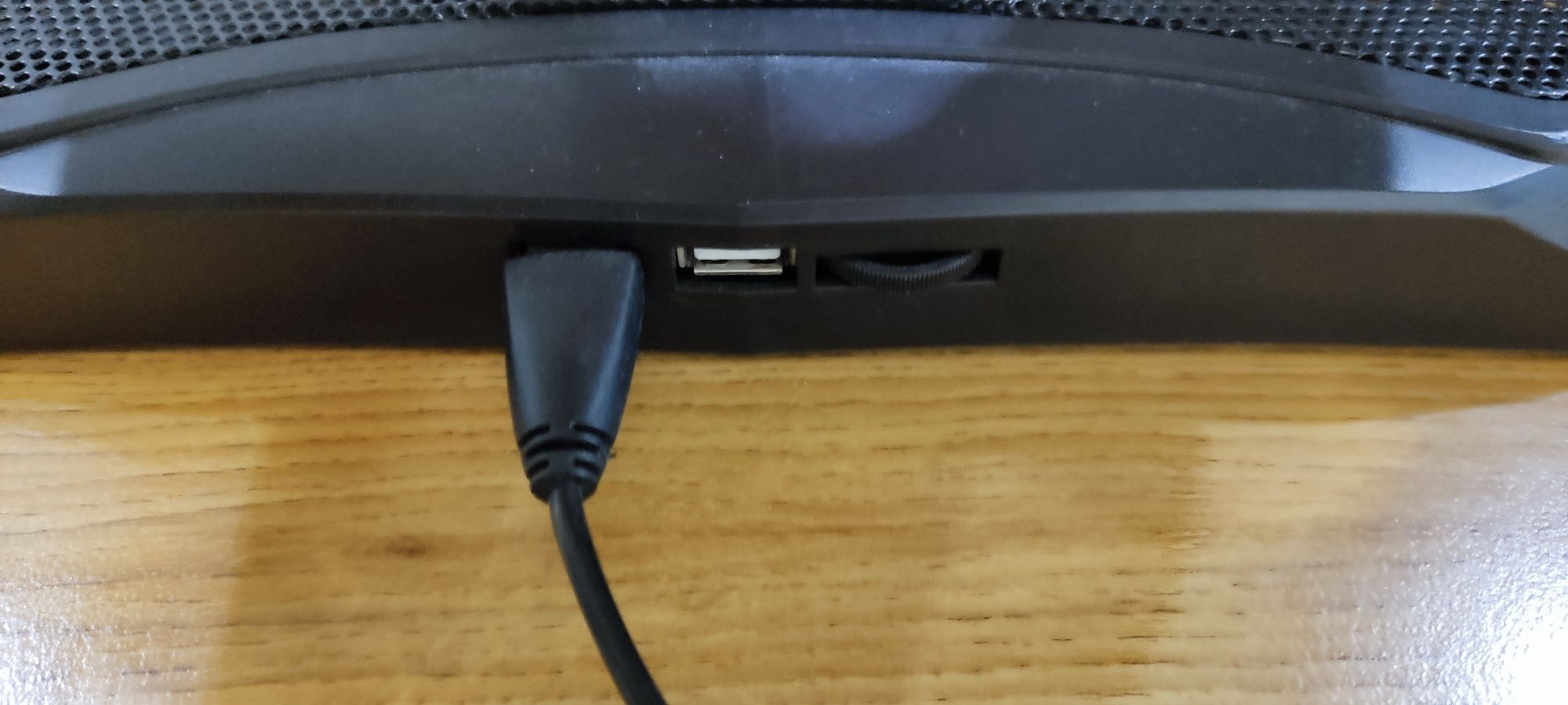 Podstawka chłodząca pod laptopa
