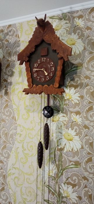 Настенные часы кукушка с оленем ( охотничий стиль ) темные