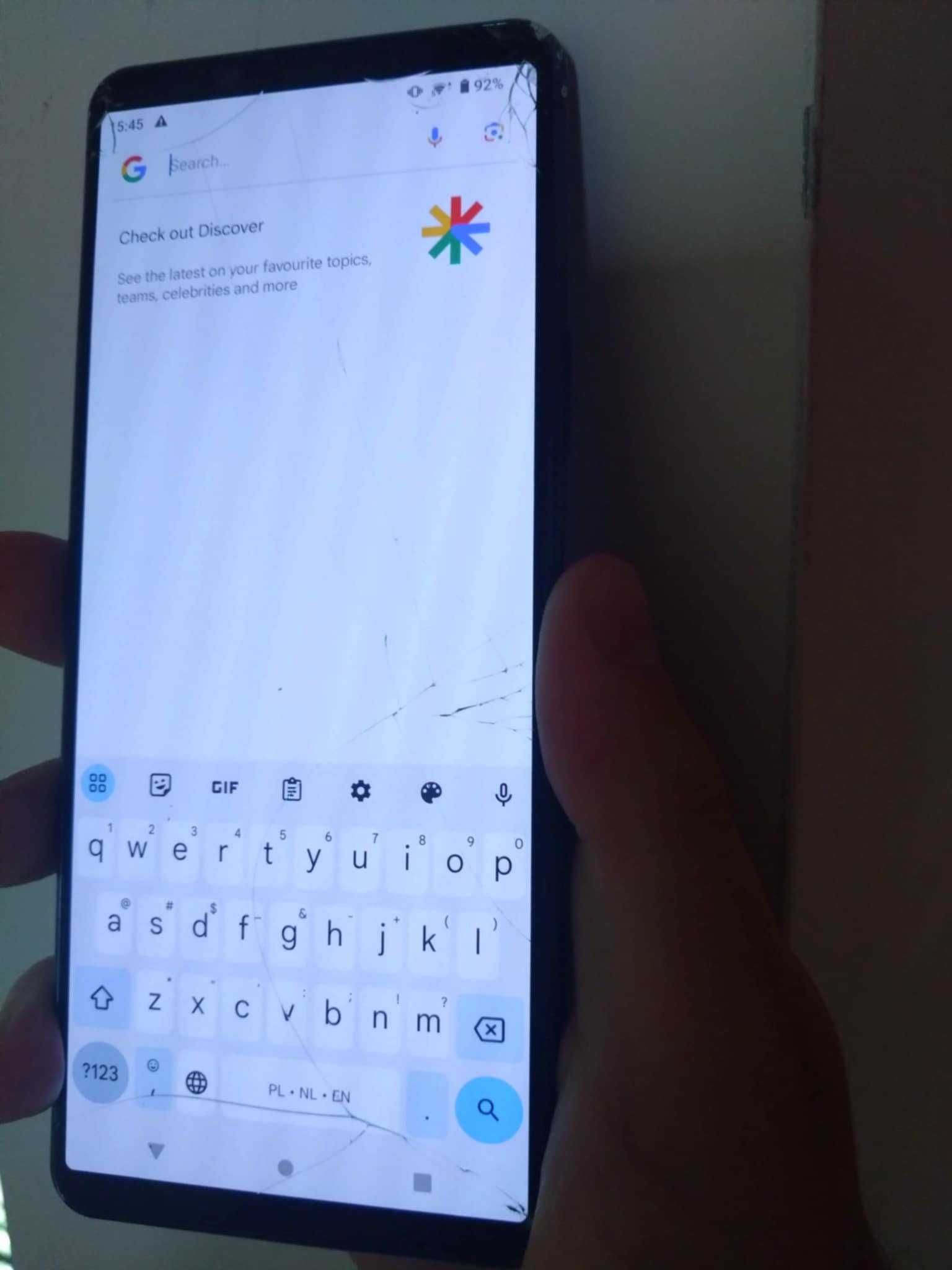 Sony Xperia 5 II - poobijana