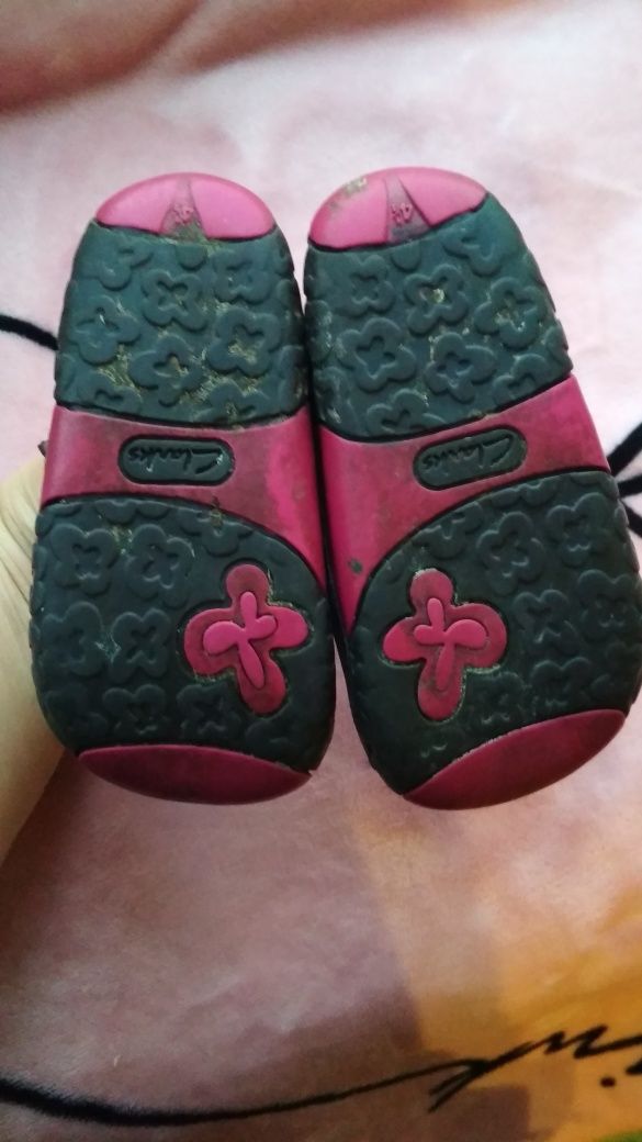 Туфельки шкіряні для дівчинки Clarks р.20