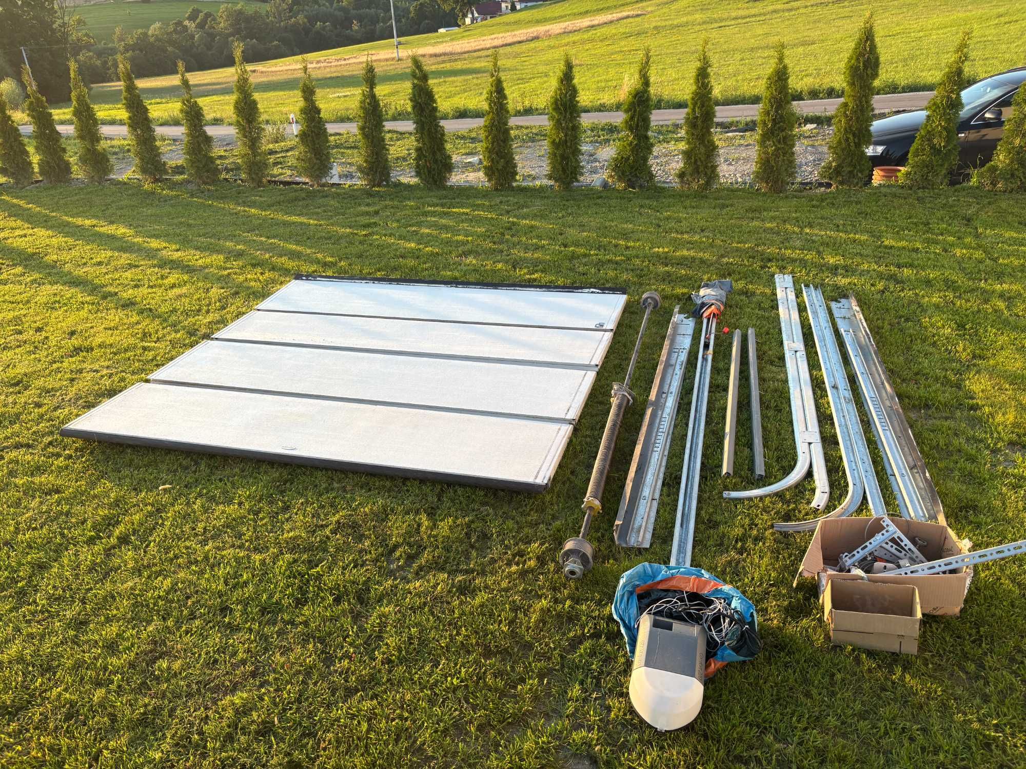 Brama segmentowa 2,4x2,1m z automatem ocieplana