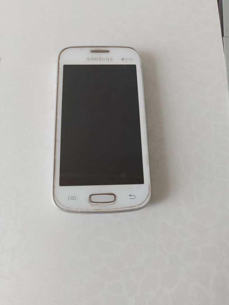Продам телефон Samsung galaxy GTS7262