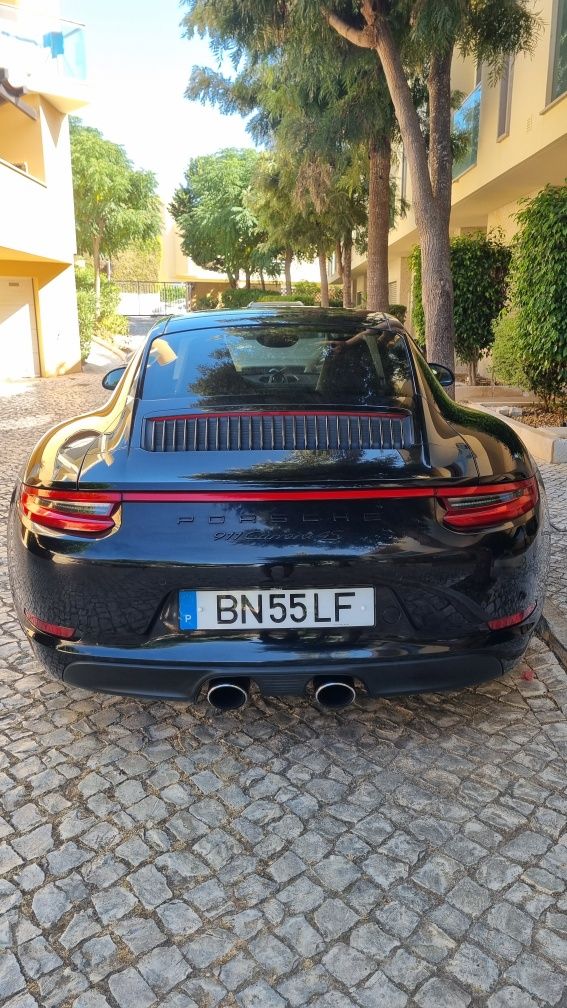 Porsche 911 4S Black