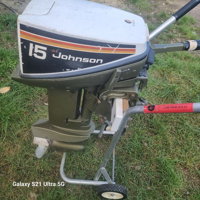 Silnik zaburtowy Johnson 15 km. dwusuw.