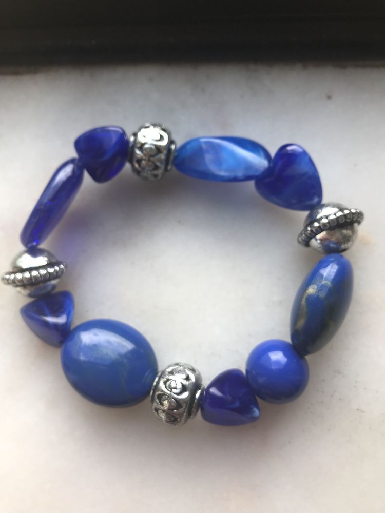 Pulseira em tons de azul