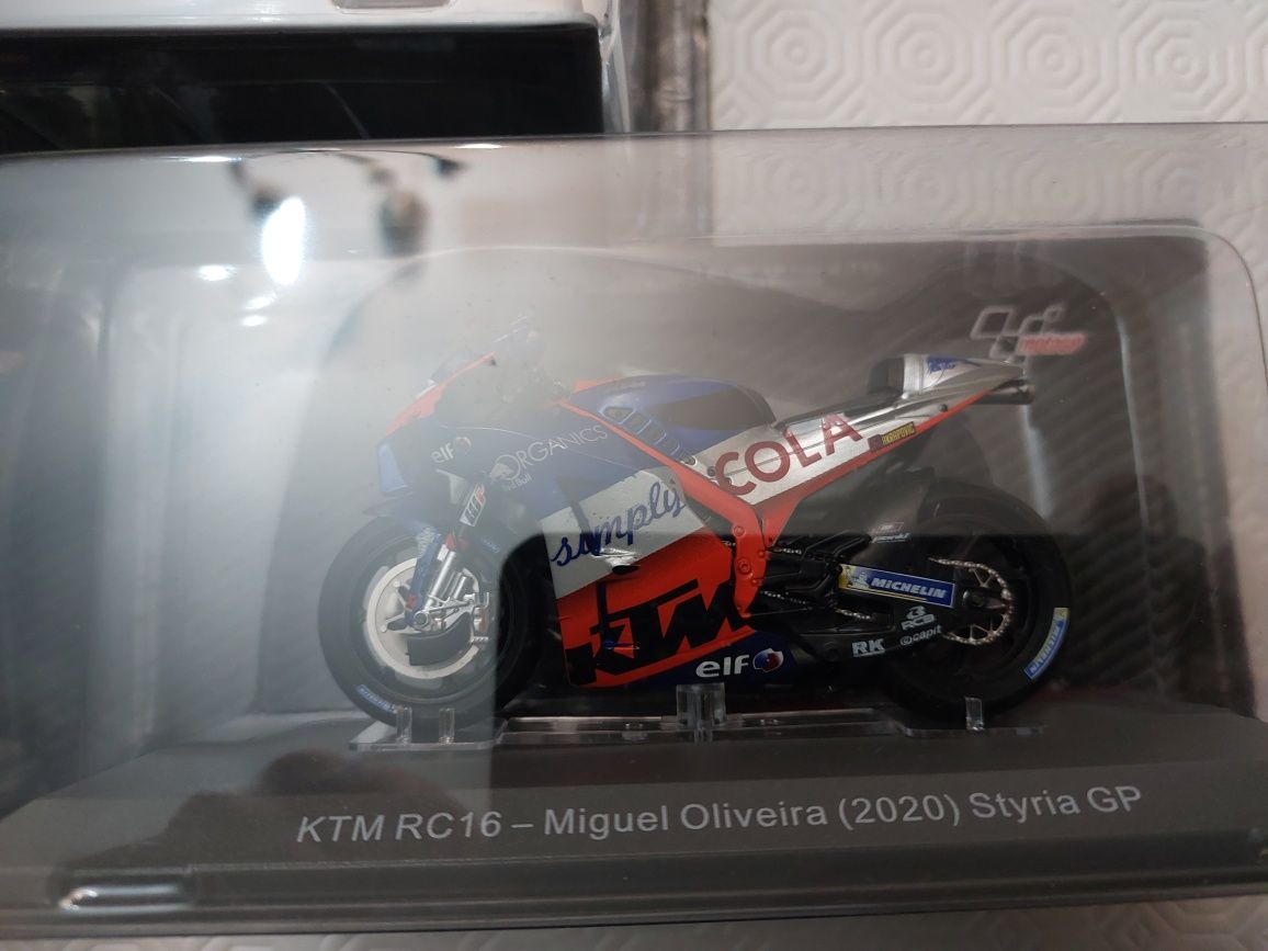 Miniaturas  moto gp