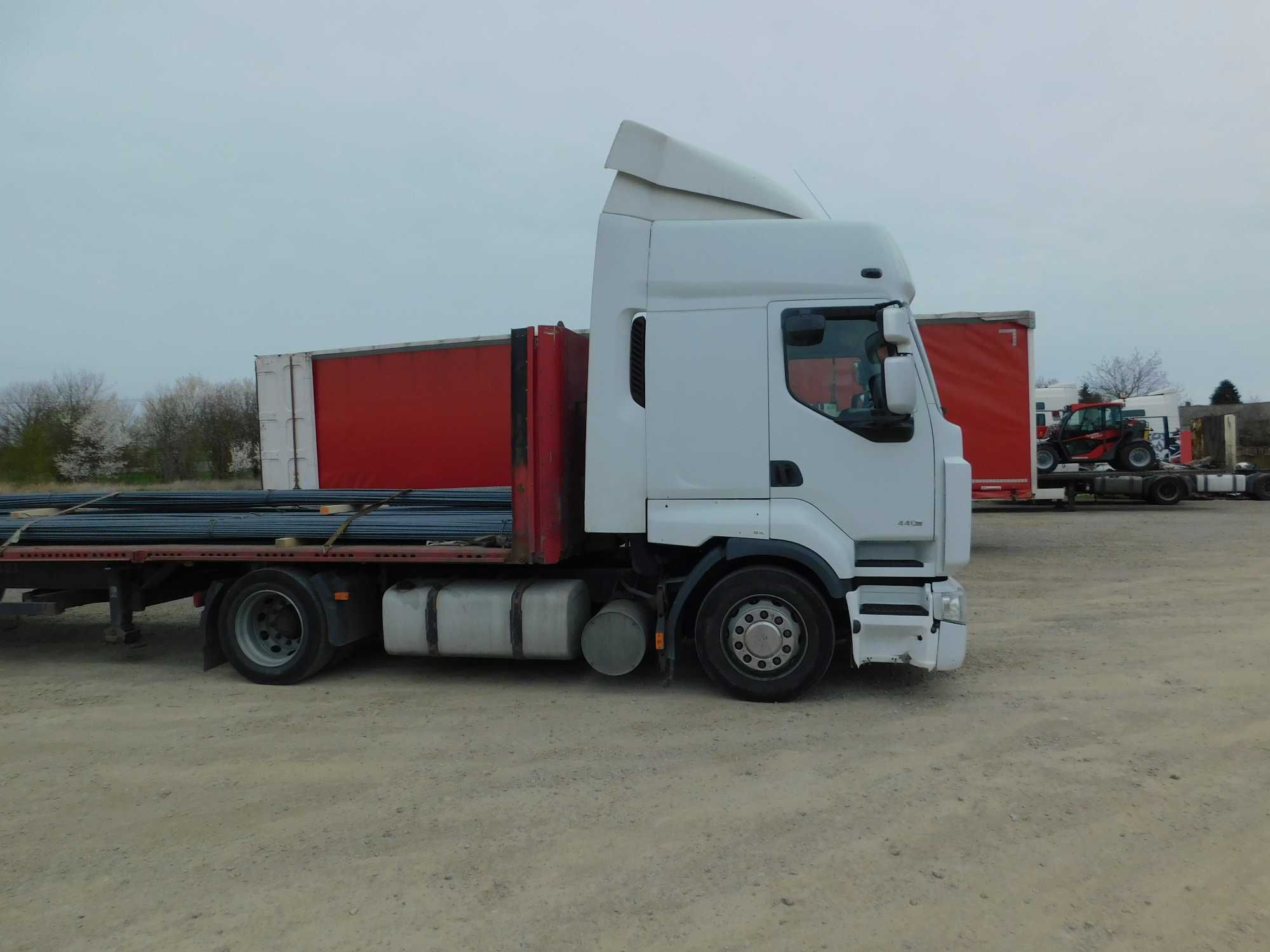 Syndyk sprzeda - ciągnik samochodowy Renault Premium 440 DXI, 2006r.