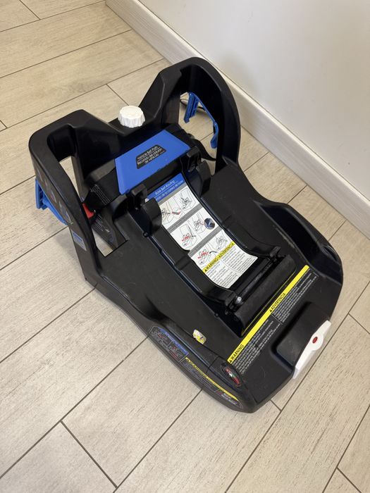 Автокрісло doona з базою