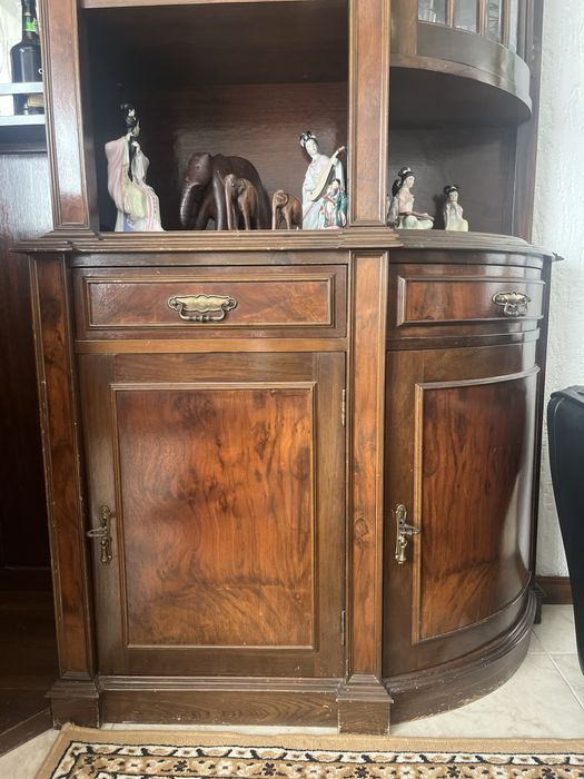 Bar em madeira maciça — peça de canto, excelente estado