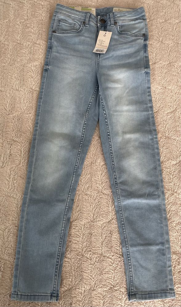 NOWE Spodnie dziewczęce, jeansowe Super Skinny Fit 146 cm, 10-11 lat