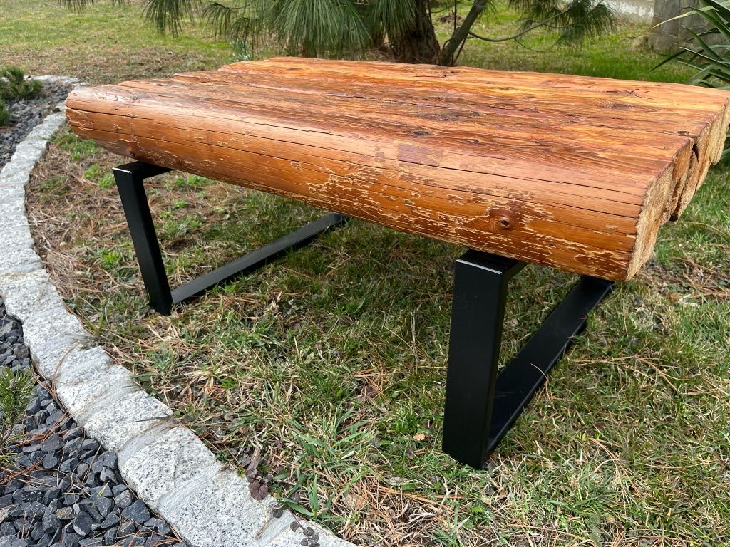 Stolik kawowy z belek drewnianych rustykalny