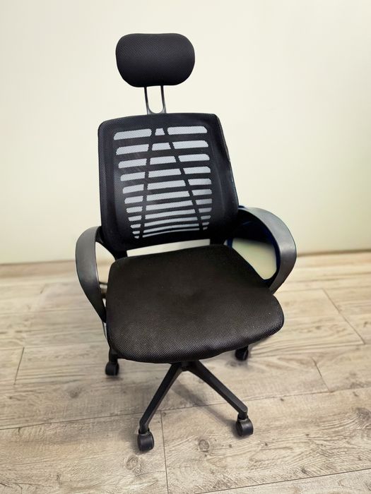 Fotel biurowy siatkowy