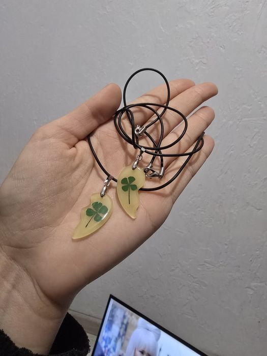 Парные подвески клевер