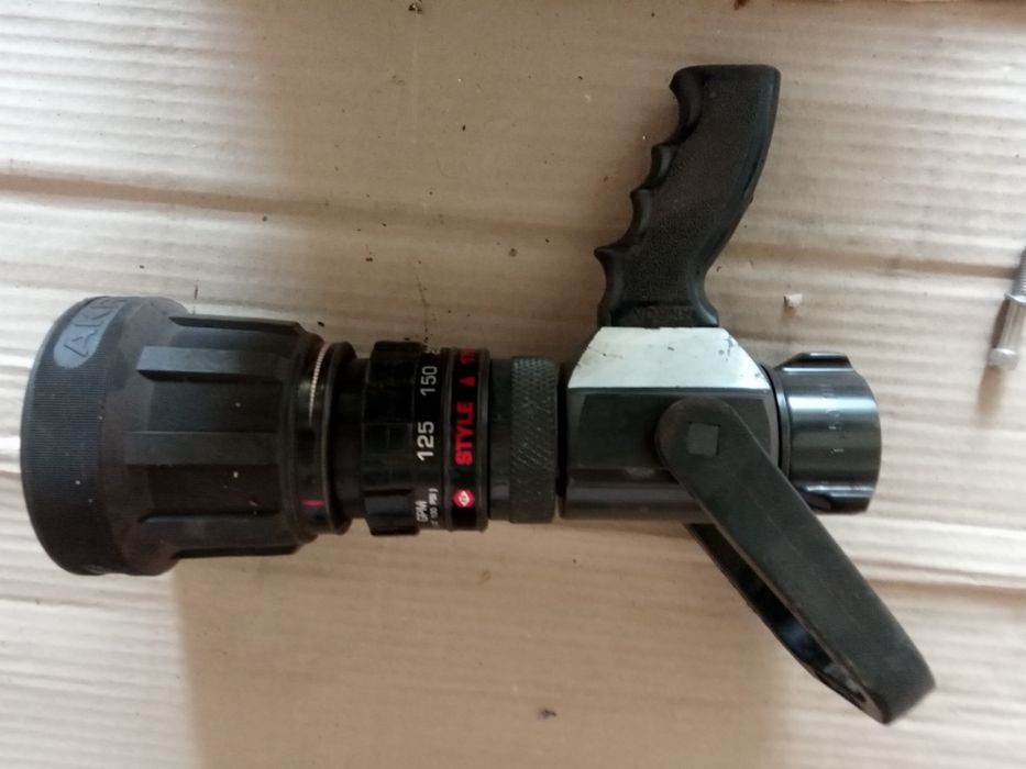 Продам Ствол пожежний перекривний AKRON новий