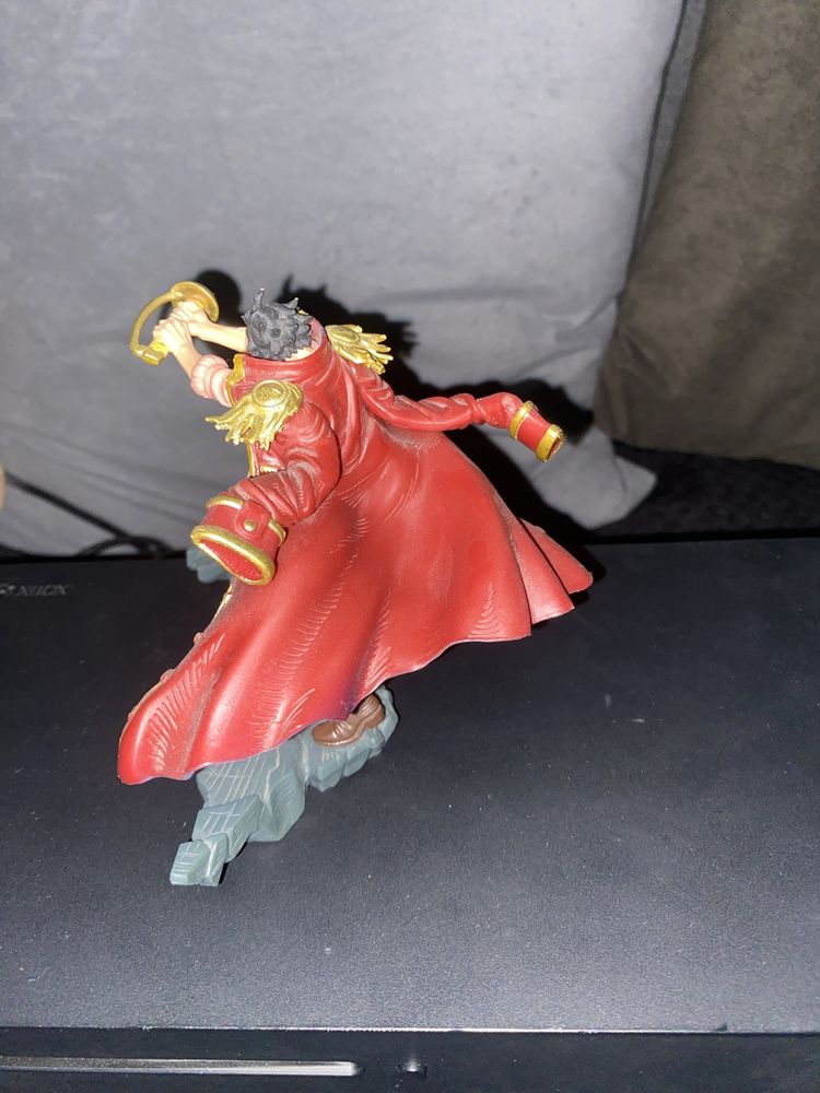 Sprzedam figurke Gol.D Roger z anime „One Piece”