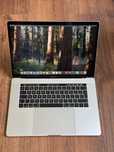 Laptop MacBook Pro 15 i7-8850H/16/512 A1990 Silver 2018 Sequoia