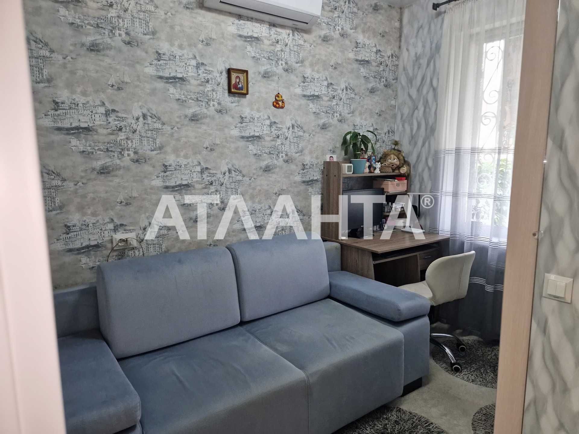 Продам 1 комнатную квартиру в Лесках