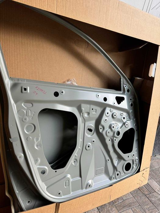 Двері передні ліві Mazda CX-30 нові оригінал