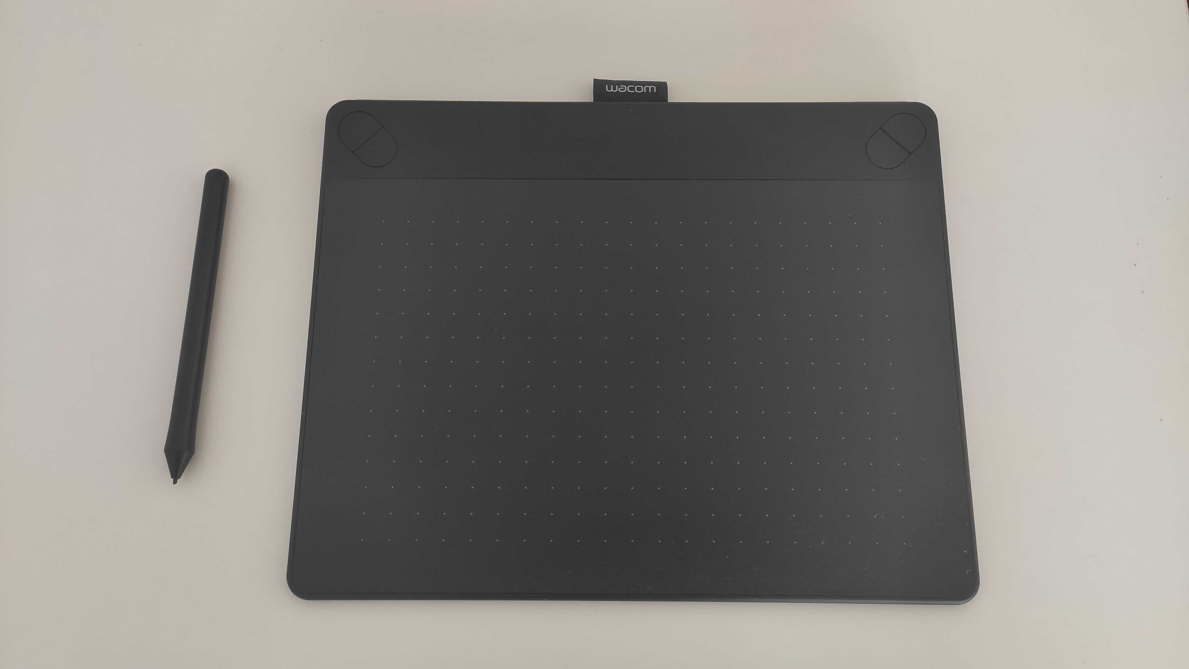 Wacom Intuos M - Mesa Digitalizadora