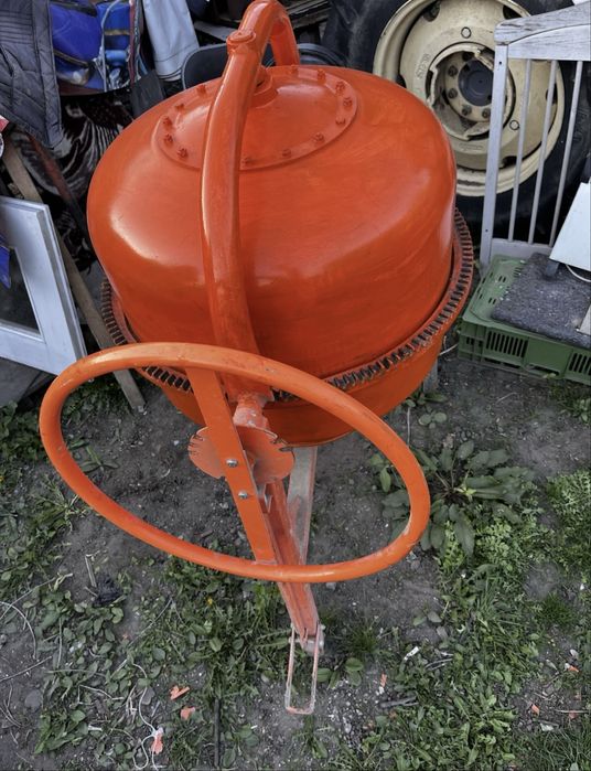 Betoniarka 130l  sprawna