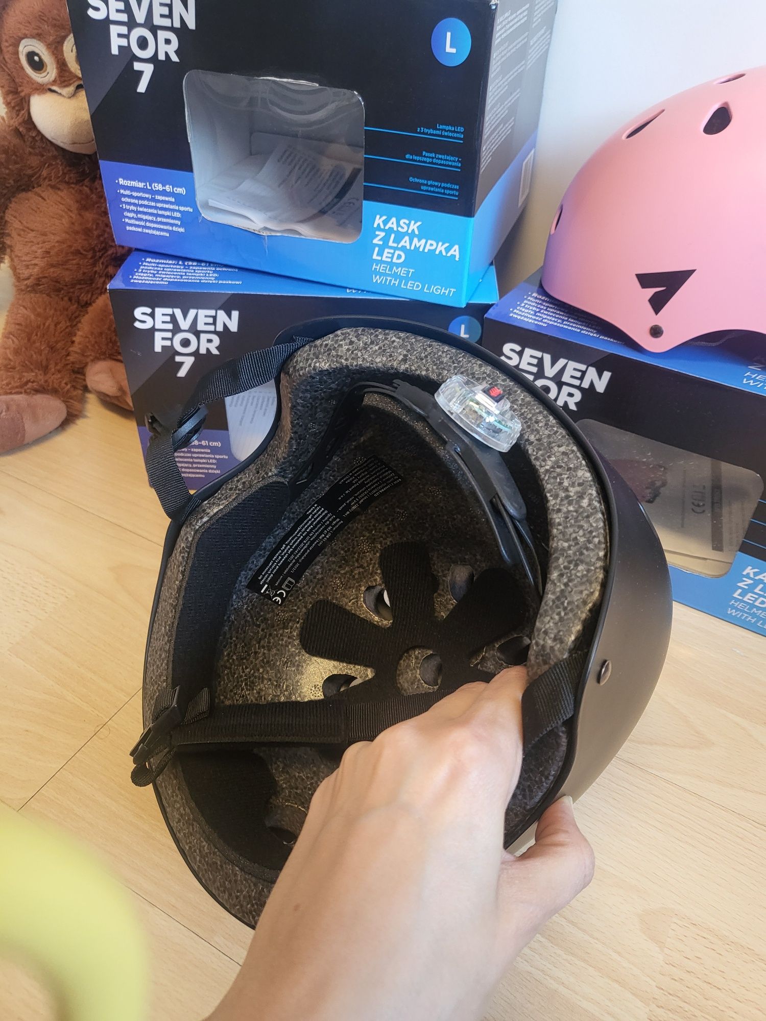 Seven for 7 kask rowerowy różowy czarny dla rodziny