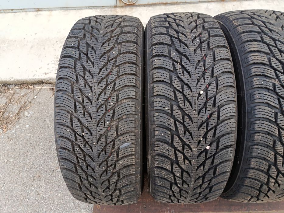 Продам 4 шини 205/60/16 96R Nokian Hakkapelitta R3