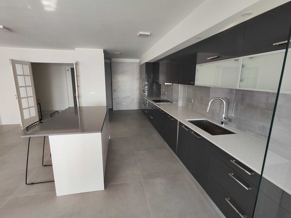 Penthouse T4 arrendar Centro de Matosinhos