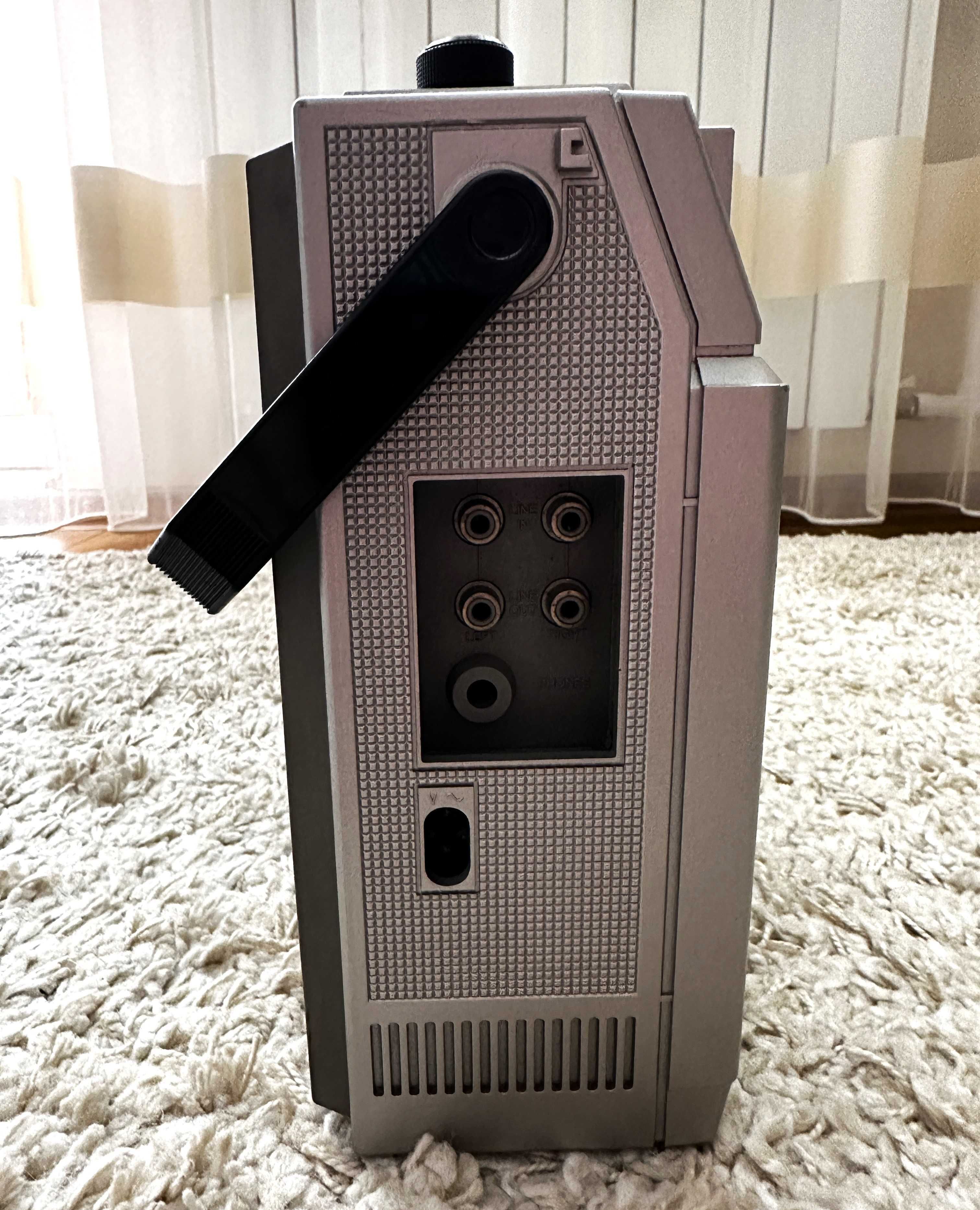 магнитола PHILIPS D8214