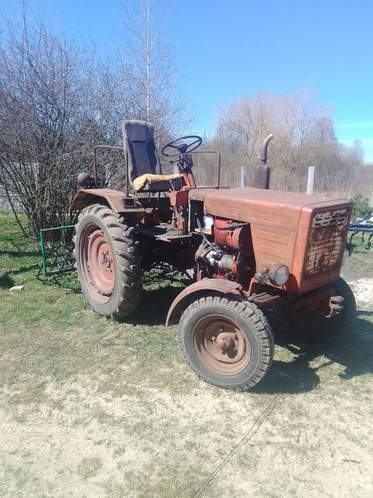 Трактор в хорошому стані