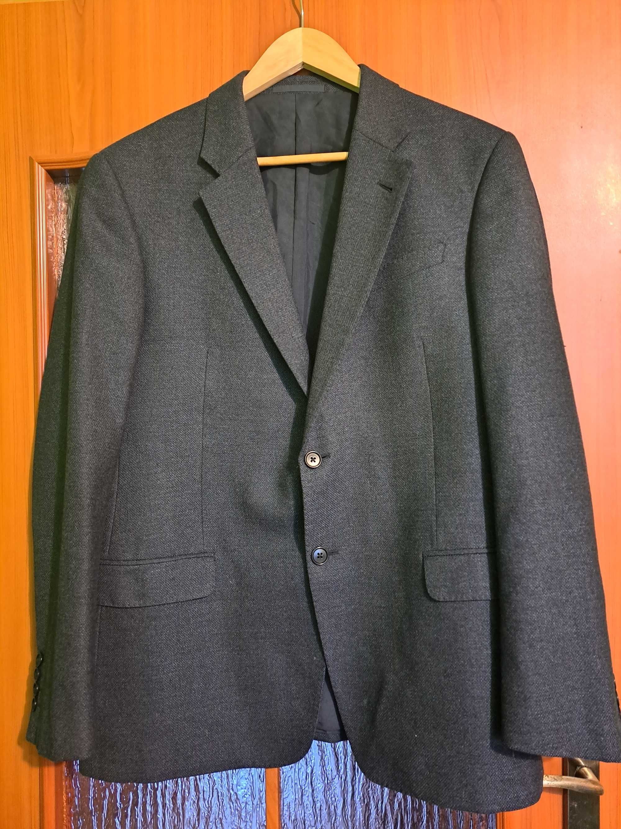 Elegancka marynarka męska ARMANI COLLEZIONI . Rozmiar 52.