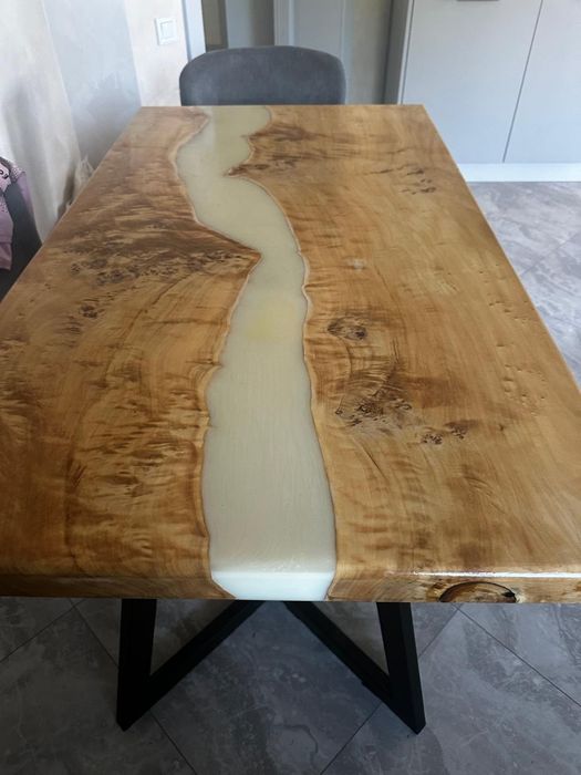 Продам стіл з епоксидної смоли