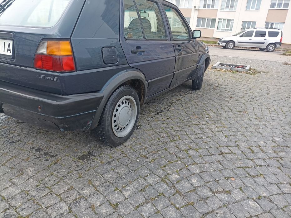 Продам гольф 2 на повному ходу