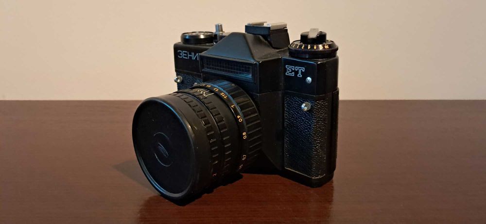 Aparat Zenit ET i Praktica MTL50