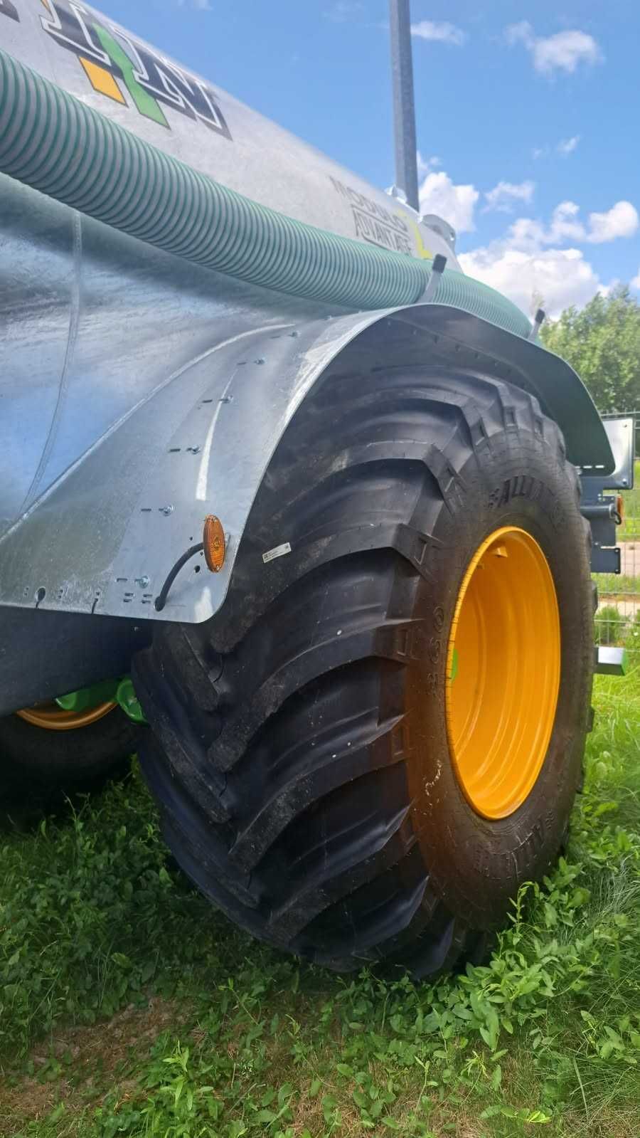 Wóz asenizacyjny, beczkowóz JOSKIN 11000 L.
